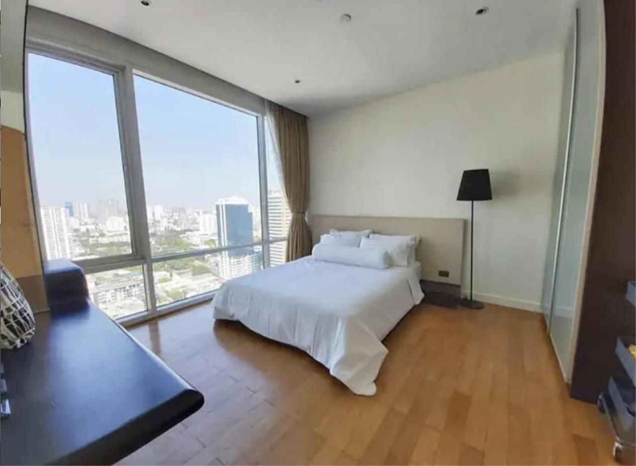 3 bedrooms 3 bathrooms fullerton sukhumvit for rent