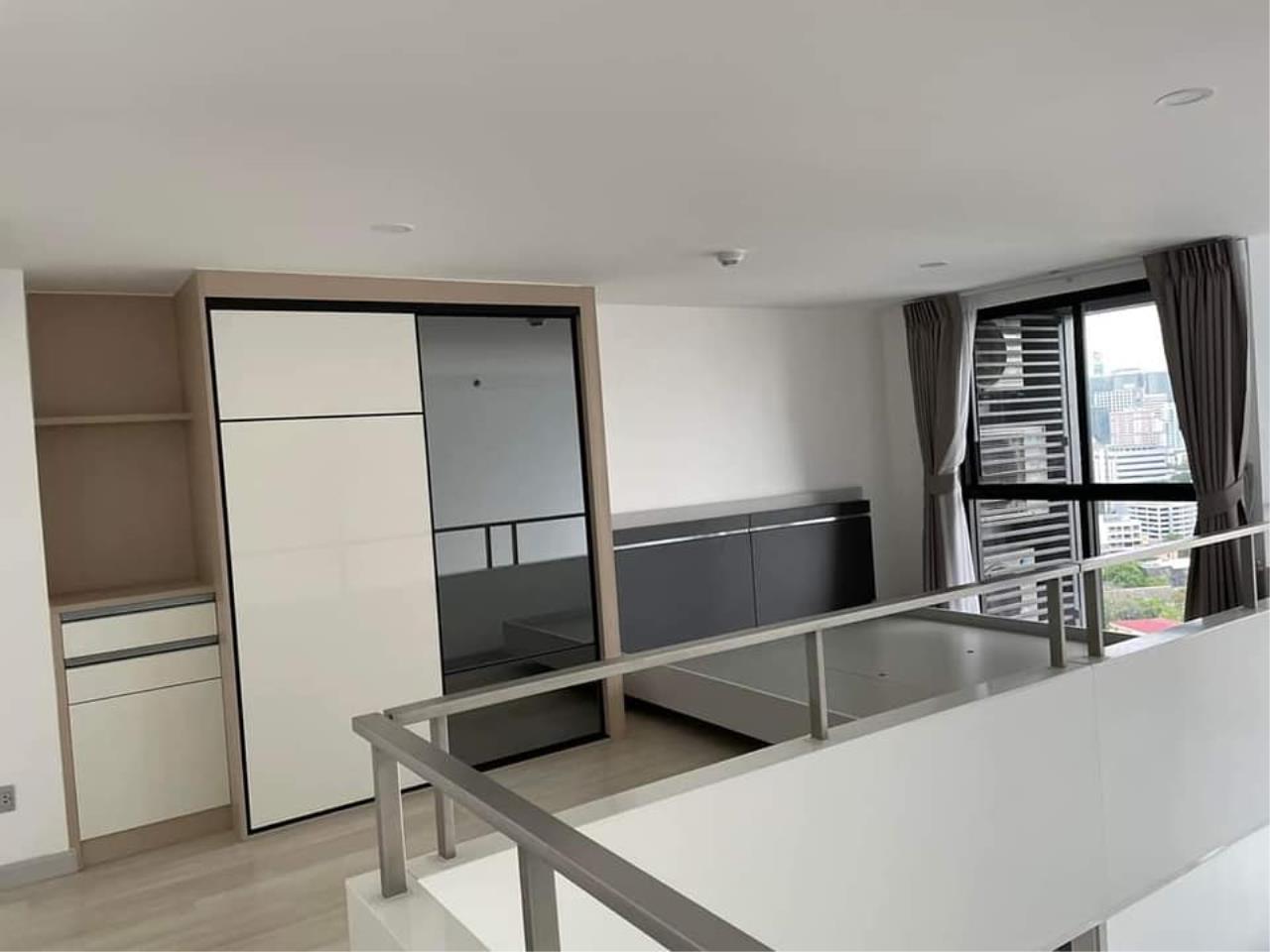 3 bedrooms 3 bathrooms fullerton sukhumvit for rent