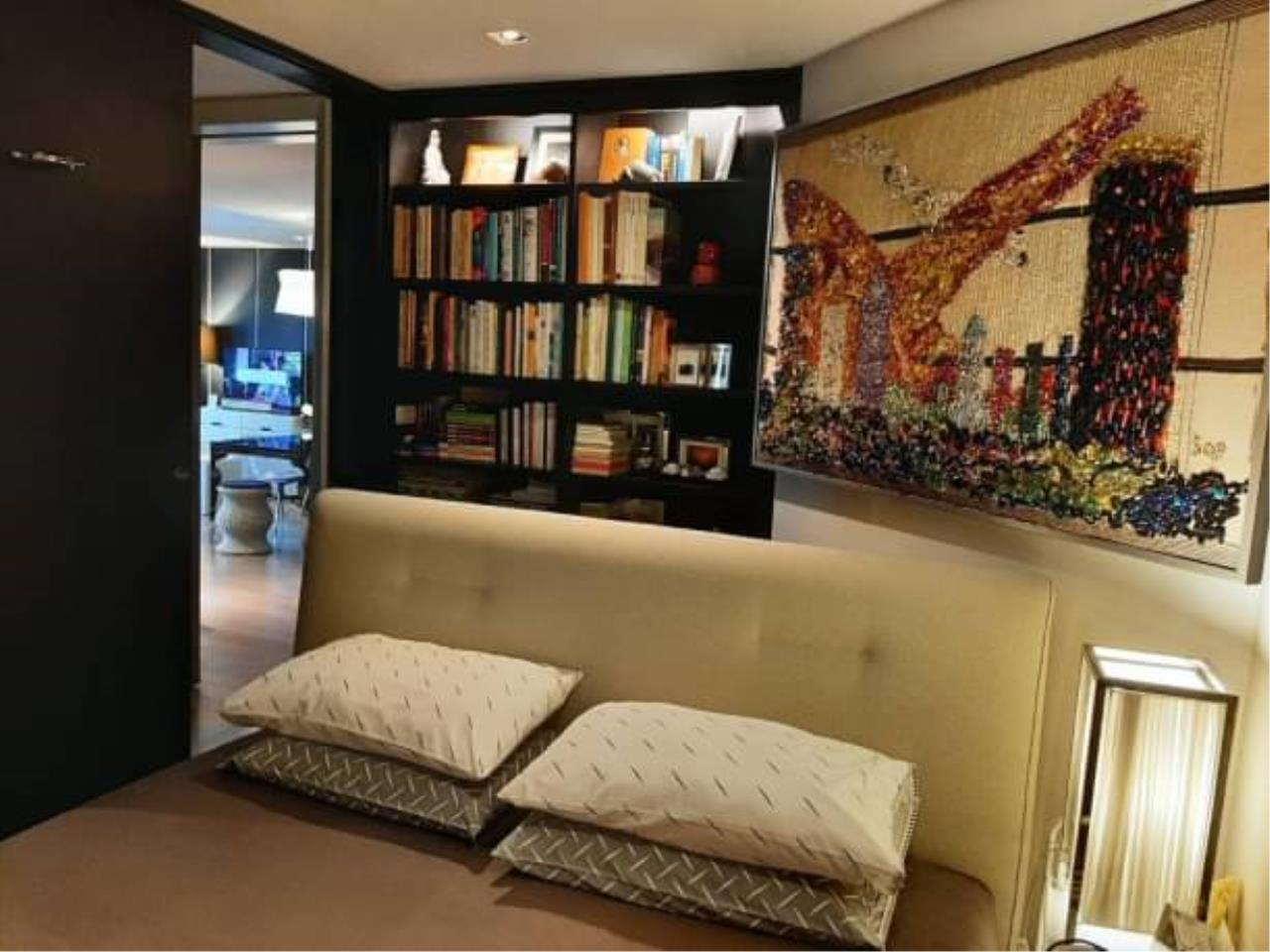 2 Bedrooms, 2 Bathrooms 100.29sqm Sathorn Gardens for Sale