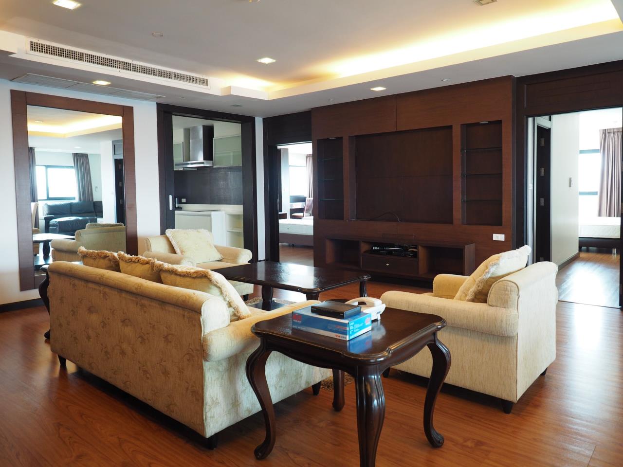 3 Bedrooms 3 Bathrooms Size 200.12 at Sathorn Gardens for Rent