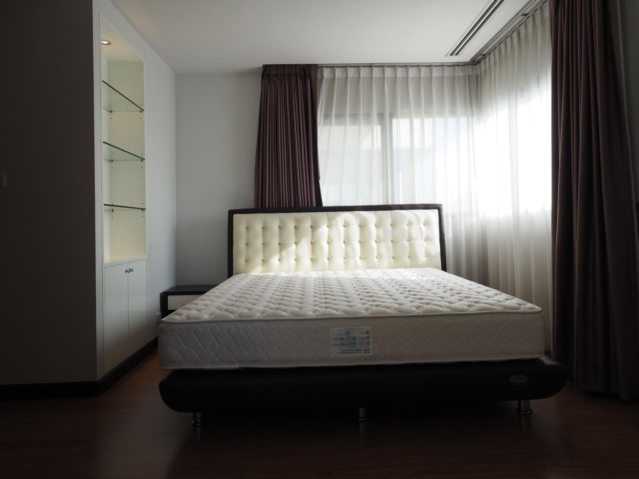 3 Bedrooms 3 Bathrooms Size 200.12 at Sathorn Gardens for Rent