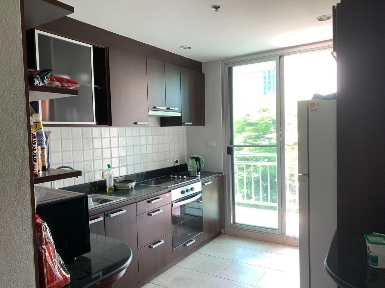 3 Bedrooms 3 Bathrooms Size 180sqm. Baan Thirapa for Rent