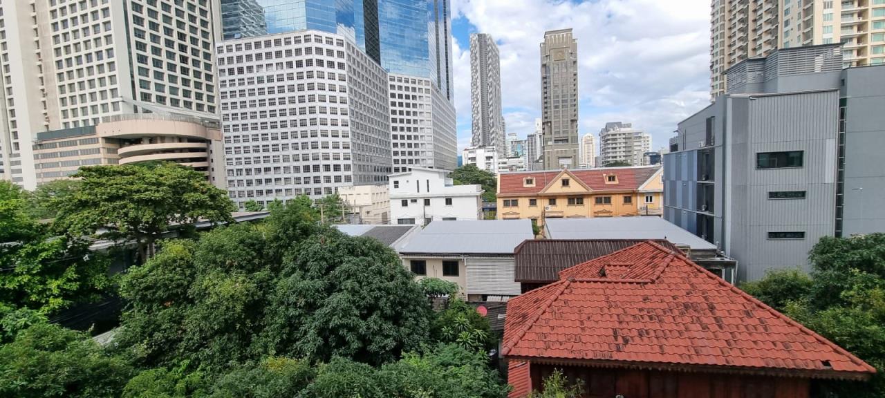 3 bedrooms 3 bathrooms size 250sqm. Sathorn 9 for Rent