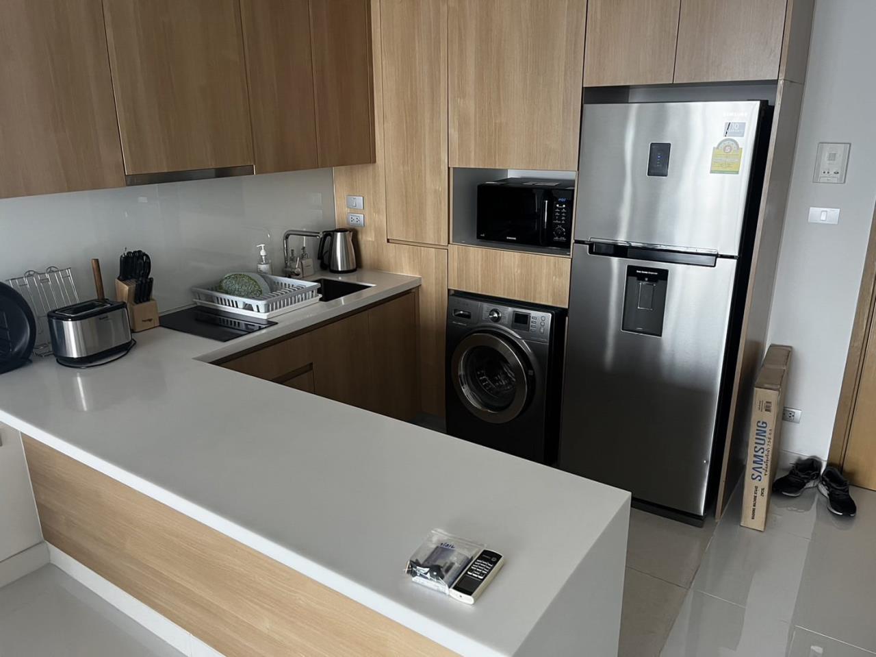 2 bedrooms 2 bathrooms hyde sukhumvit 13 for rent