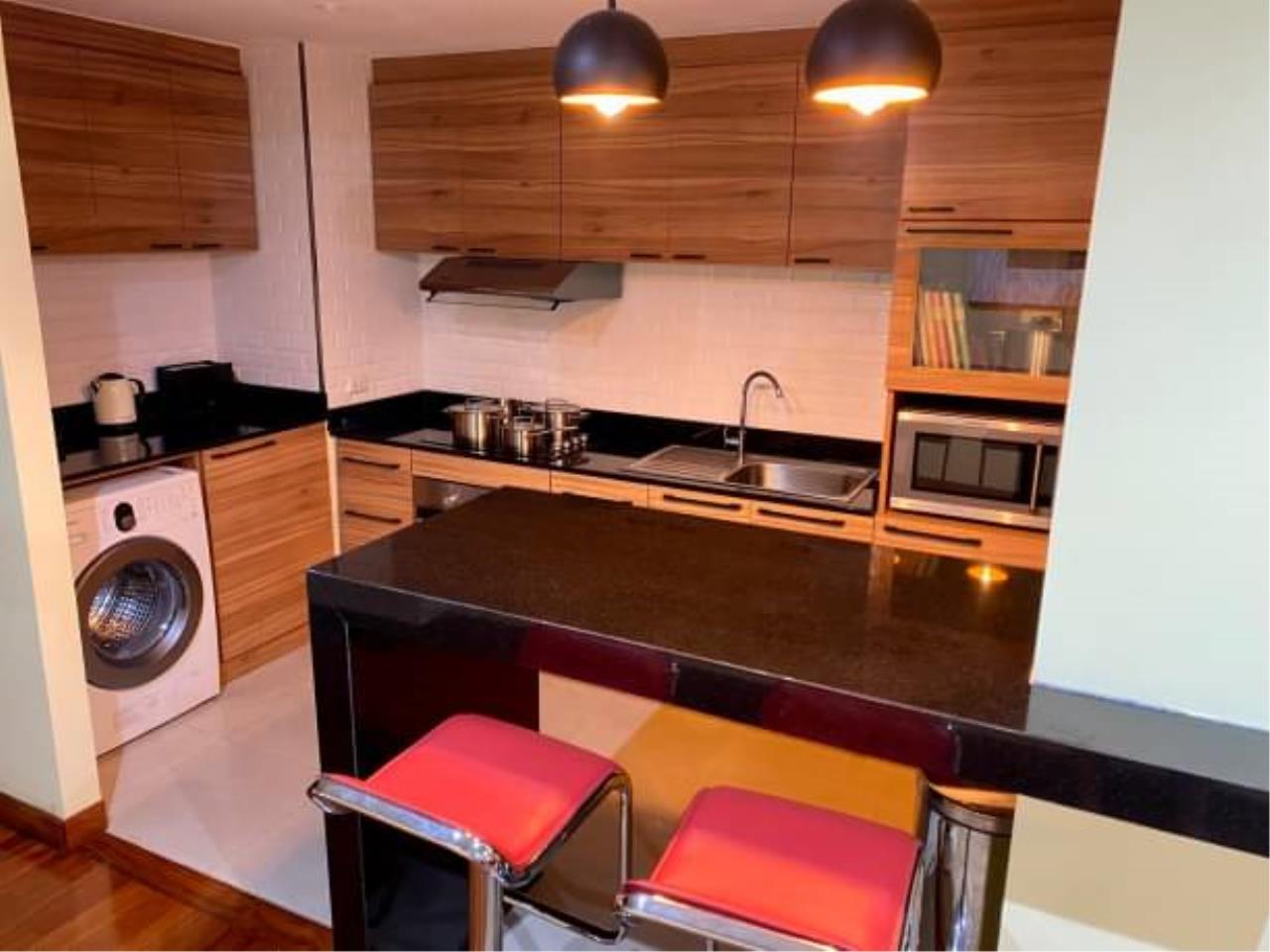 2 bedrooms 2 bathrooms urbana sukhumvit 15 for sale