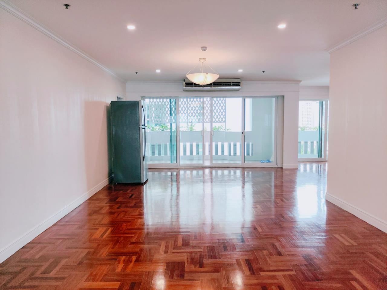 4 Bedrooms 4 Bathrooms Size 450sqm. GM Tower for Rent