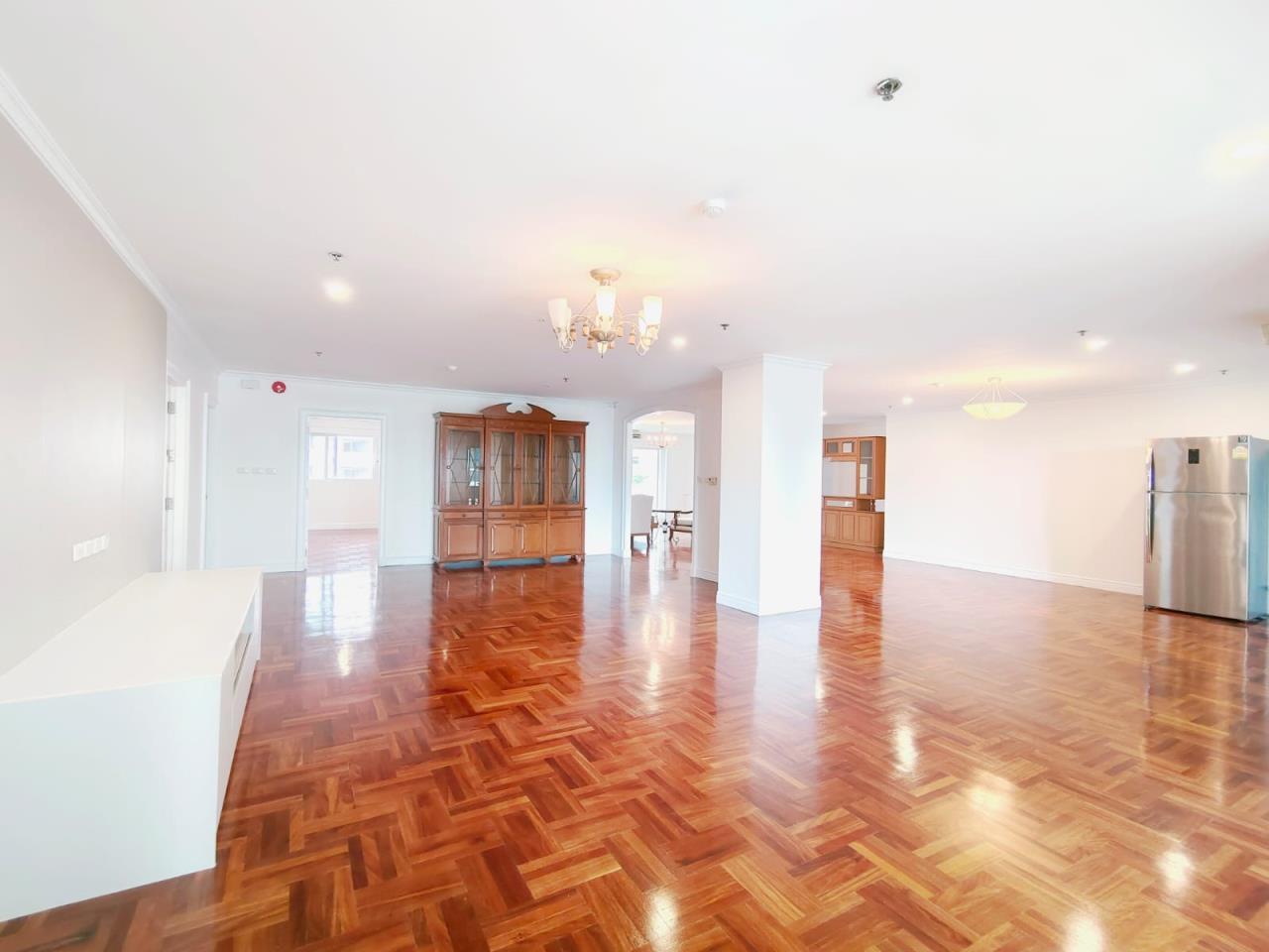 4 Bedrooms 4 Bathrooms Size 450sqm. GM Tower for Rent