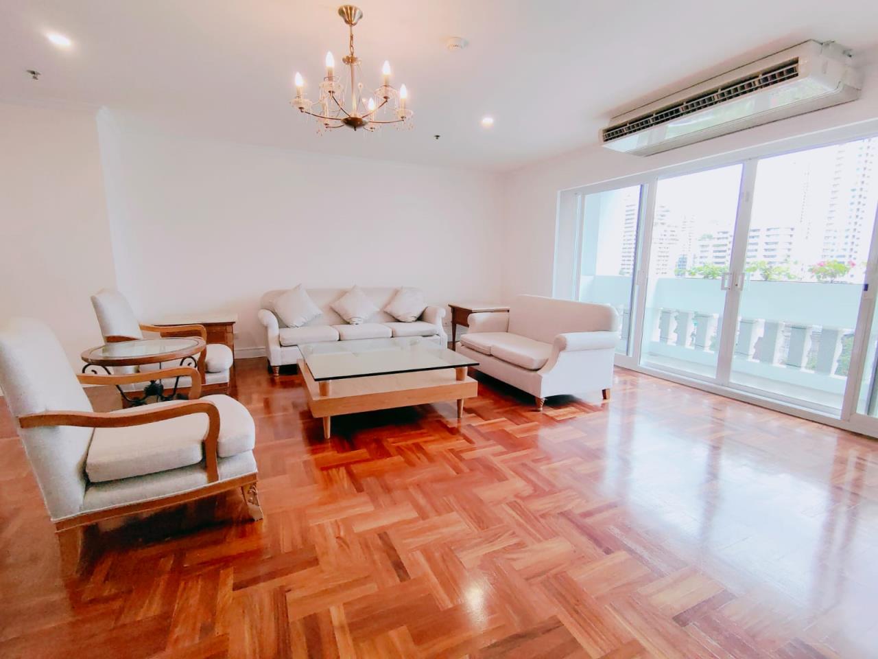 4 Bedrooms 4 Bathrooms Size 450sqm. GM Tower for Rent