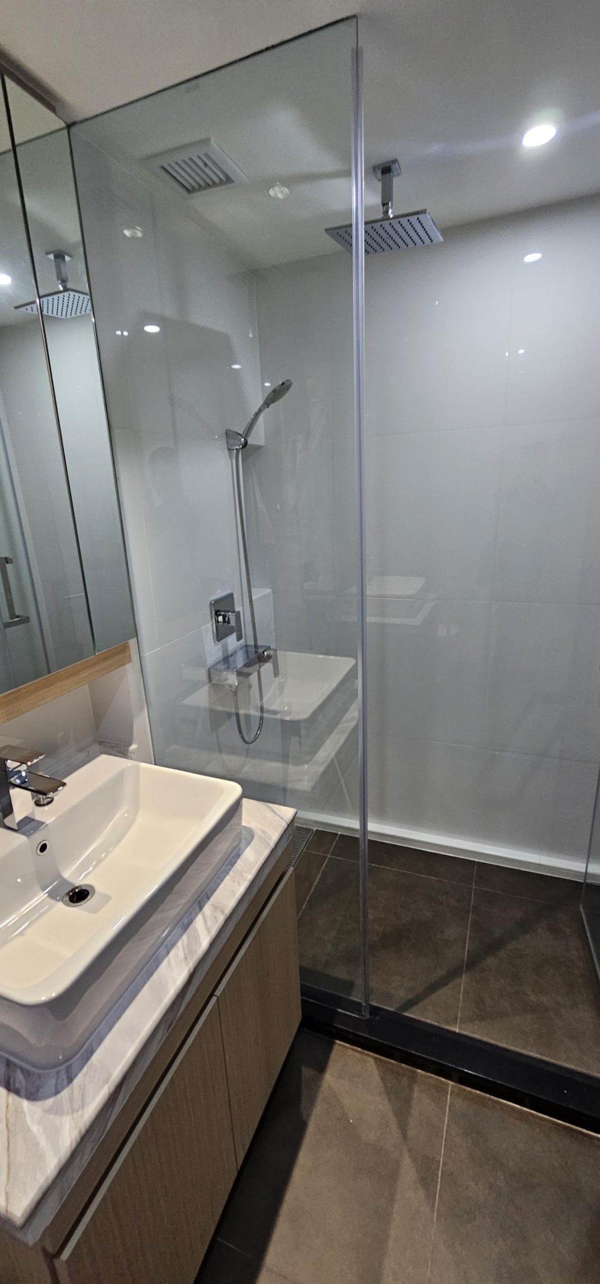 2 bedrooms, 2 bathrooms 80sqm GM Residence Ekkamai For Rent