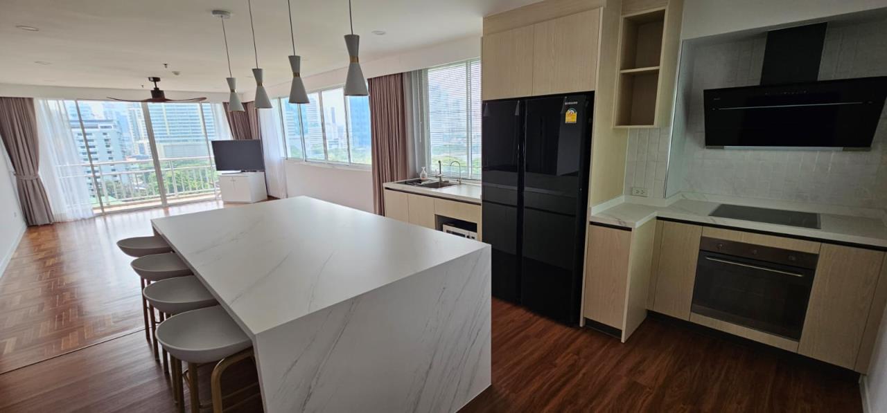 2 Bedrooms 2 Bathrooms Size 130sqm. Lake Green for Rent 56,000 THB