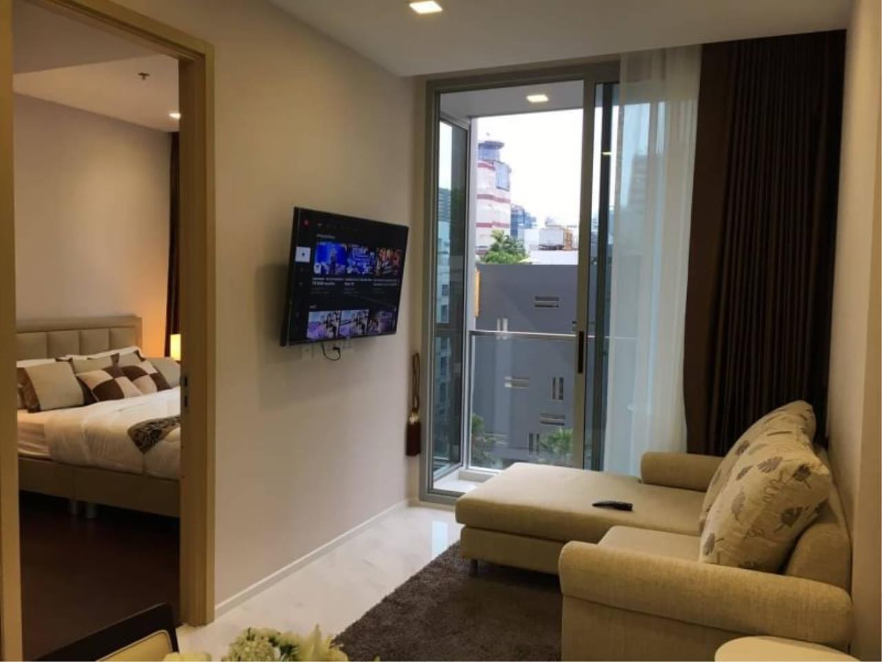 2 bedrooms 2 bathrooms hyde 11 for rent
