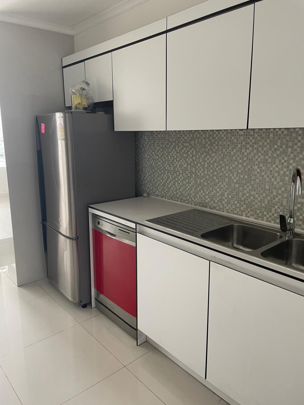 3 bedrooms 4 bathrooms kallista mansion for rent sale