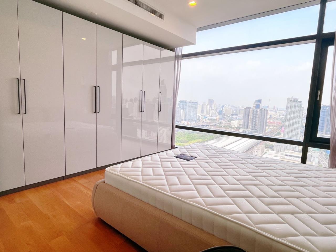 2 bedrooms 2 bathrooms circle living prototype for rent