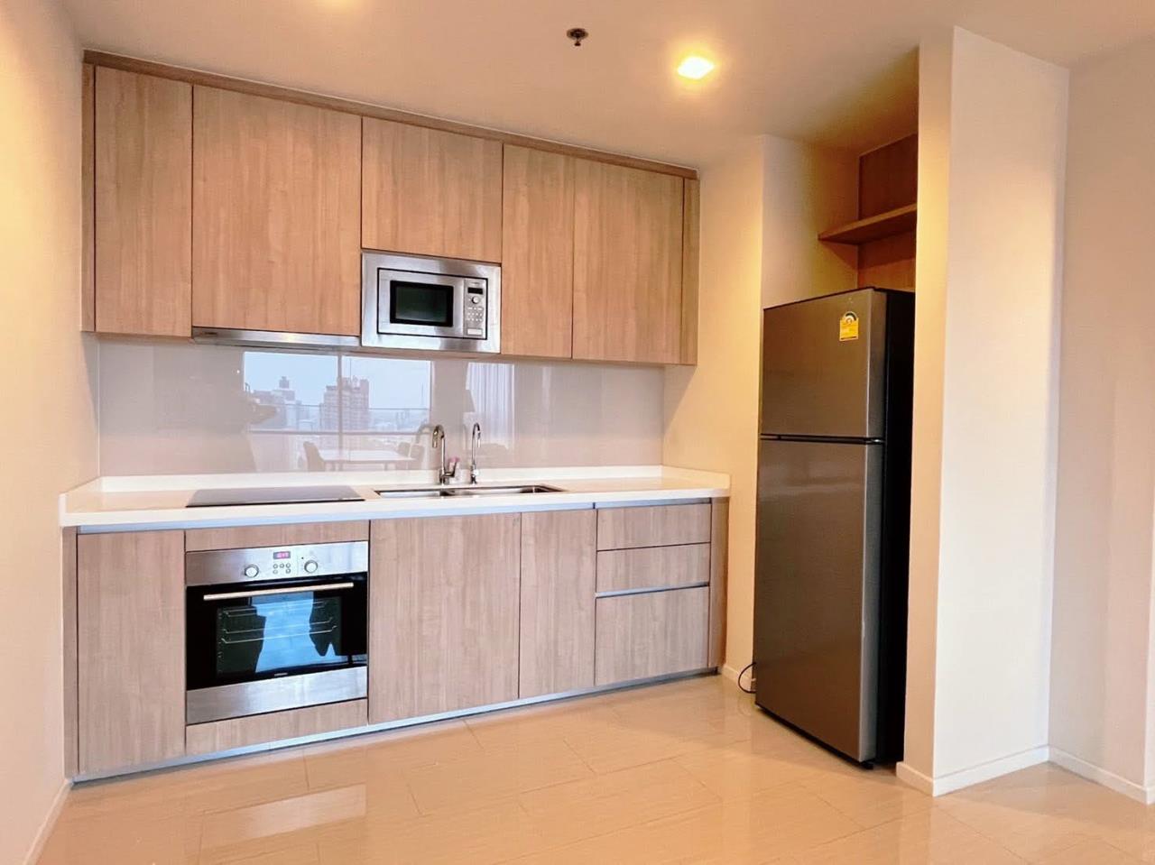 2 bedrooms 2 bathrooms circle living prototype for rent