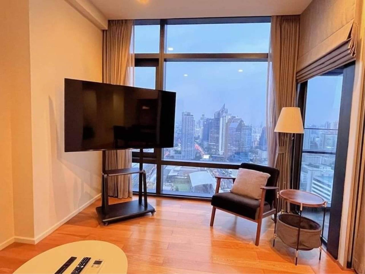 2 bedrooms 2 bathrooms circle living prototype for rent