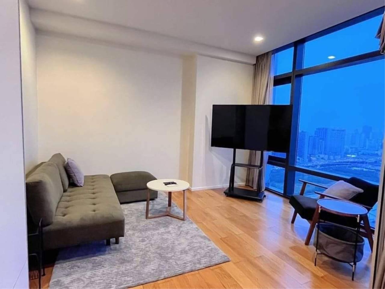 2 bedrooms 2 bathrooms circle living prototype for rent