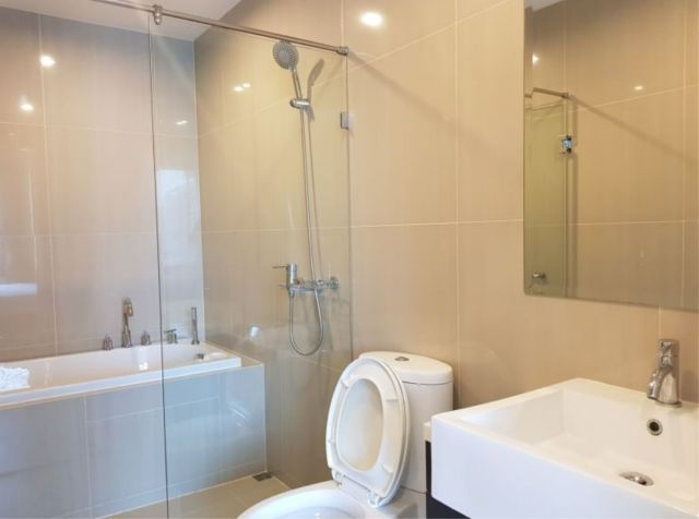 2 bedrooms 2 bathrooms 81sqm Villa Asoke Condominium for rent 45000 THB