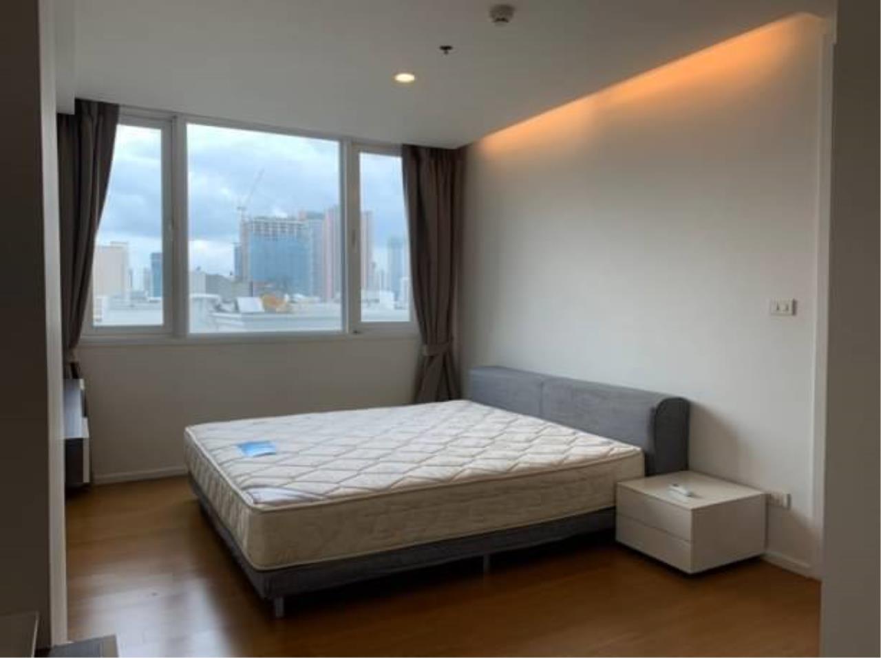 1 bedroom 1 bathroom 15 sukhumvit residence for rent for sale