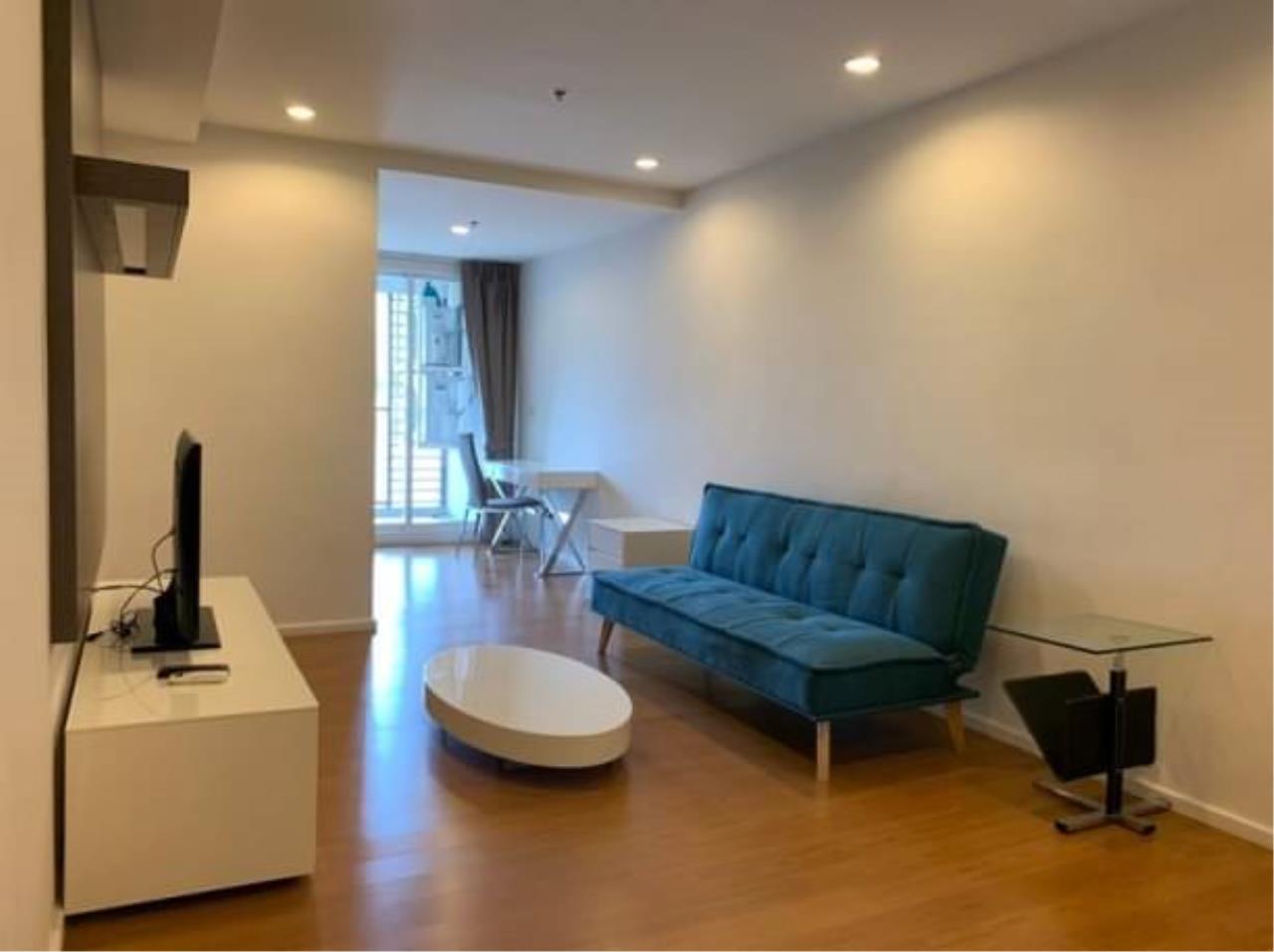 1 bedroom 1 bathroom 15 sukhumvit residence for rent for sale
