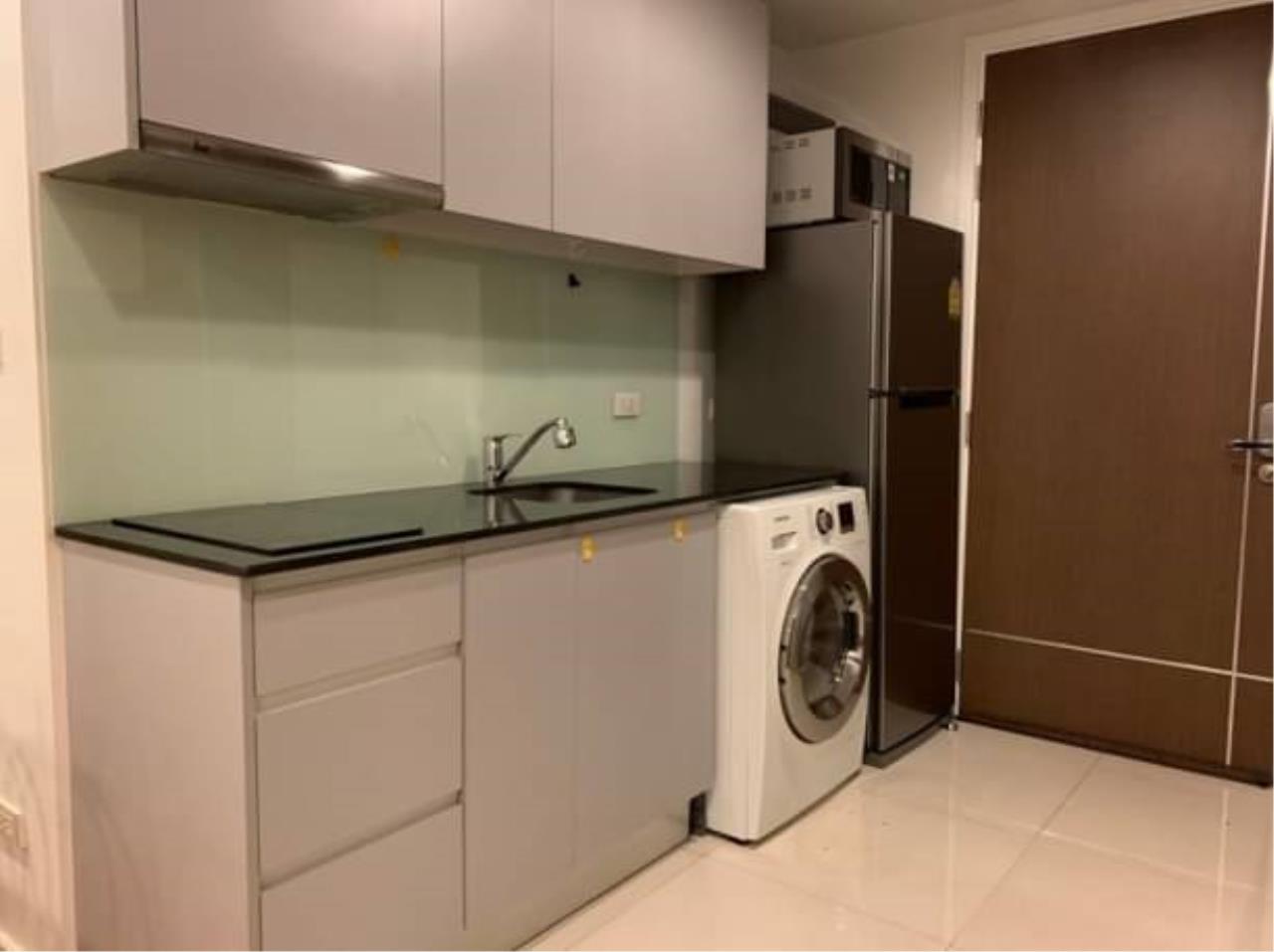 1 bedroom 1 bathroom 15 sukhumvit residence for rent for sale