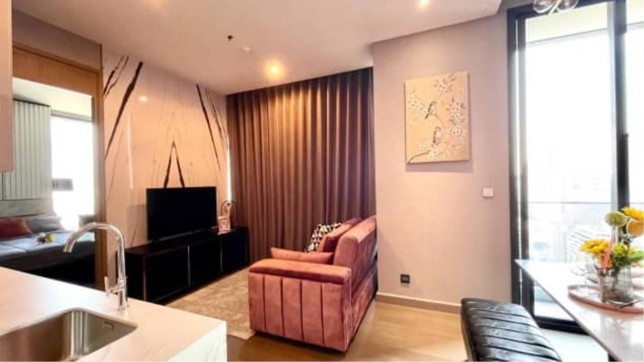 1 bedroom 1 bathroom esse singha complex for rent