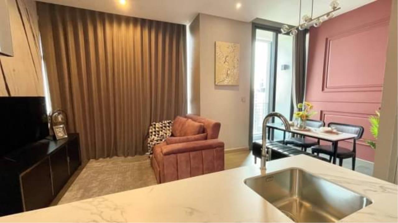 1 bedroom 1 bathroom esse singha complex for rent