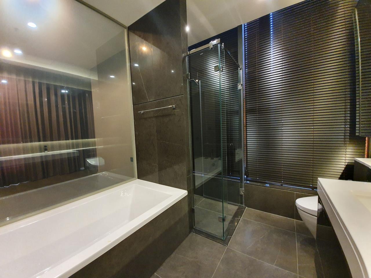 2 bedrooms 2 bathrooms esse at singha complex for rent