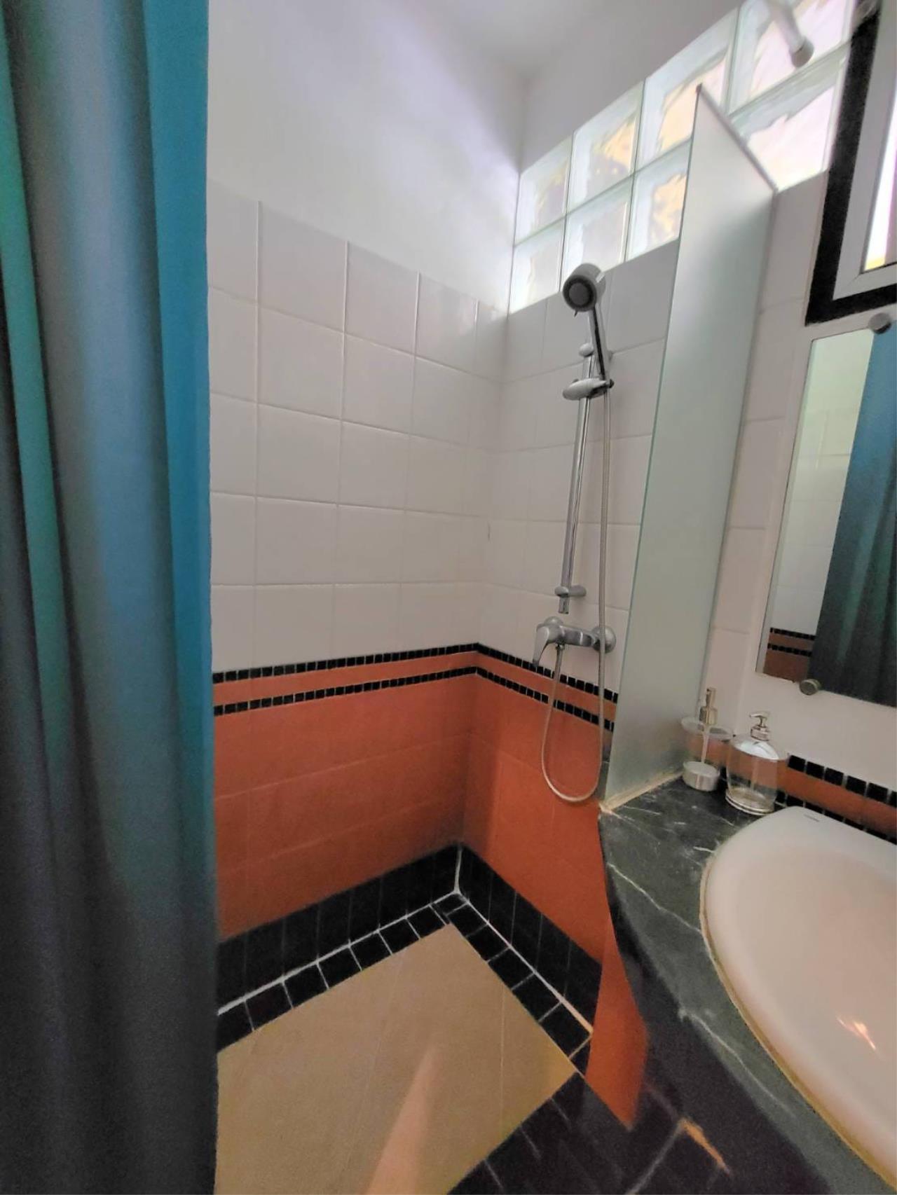 3 bedrooms 2 bathrooms charktip court for rent