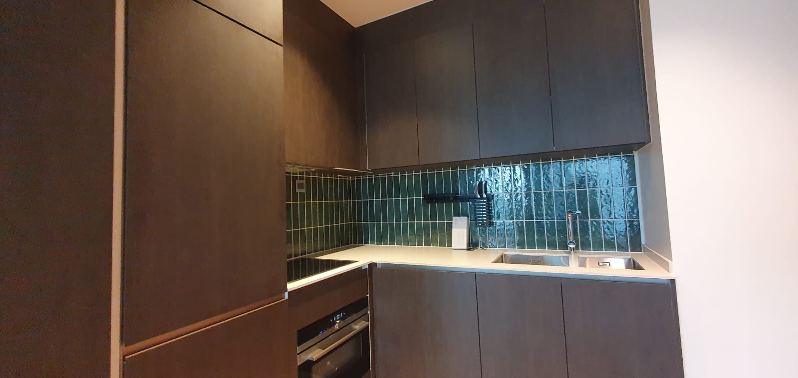 1+1 Bedroom, 2 Bathroom 75sqm size The Strand Thonglor 21st Flr For Rent