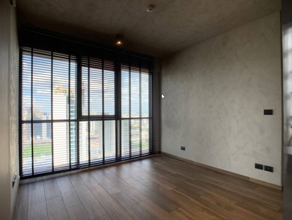 2 Bedrooms, 2 Bathrooms 120sqm size The Lofts Asoke For Rent