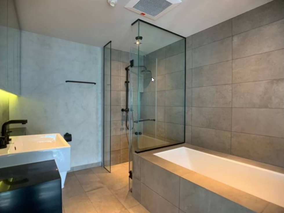2 Bedrooms, 2 Bathrooms 120sqm size The Lofts Asoke For Rent
