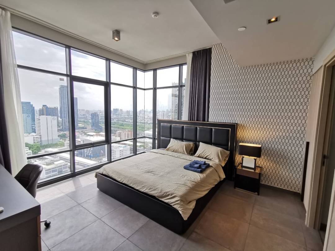 2 Bedrooms, 2 Bathrooms 87sqm size The Lofts Asoke For Rent 68,000THB/Month
