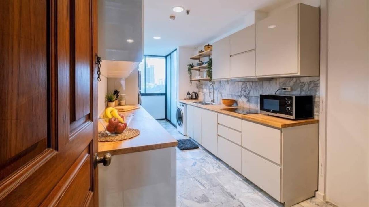 3 bedrooms, 3 bathrooms 240 sqm size Polo Park For Rent