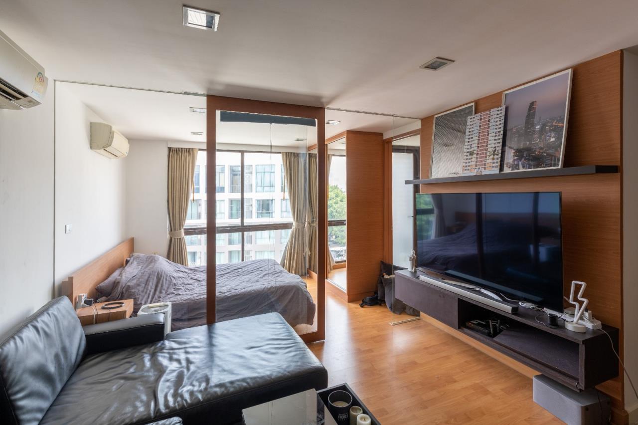 1Bedroom, 1Bathroom 38sqm size XVI The Sixteenth Condominium For Rent 20,000 THB For Sale 5M