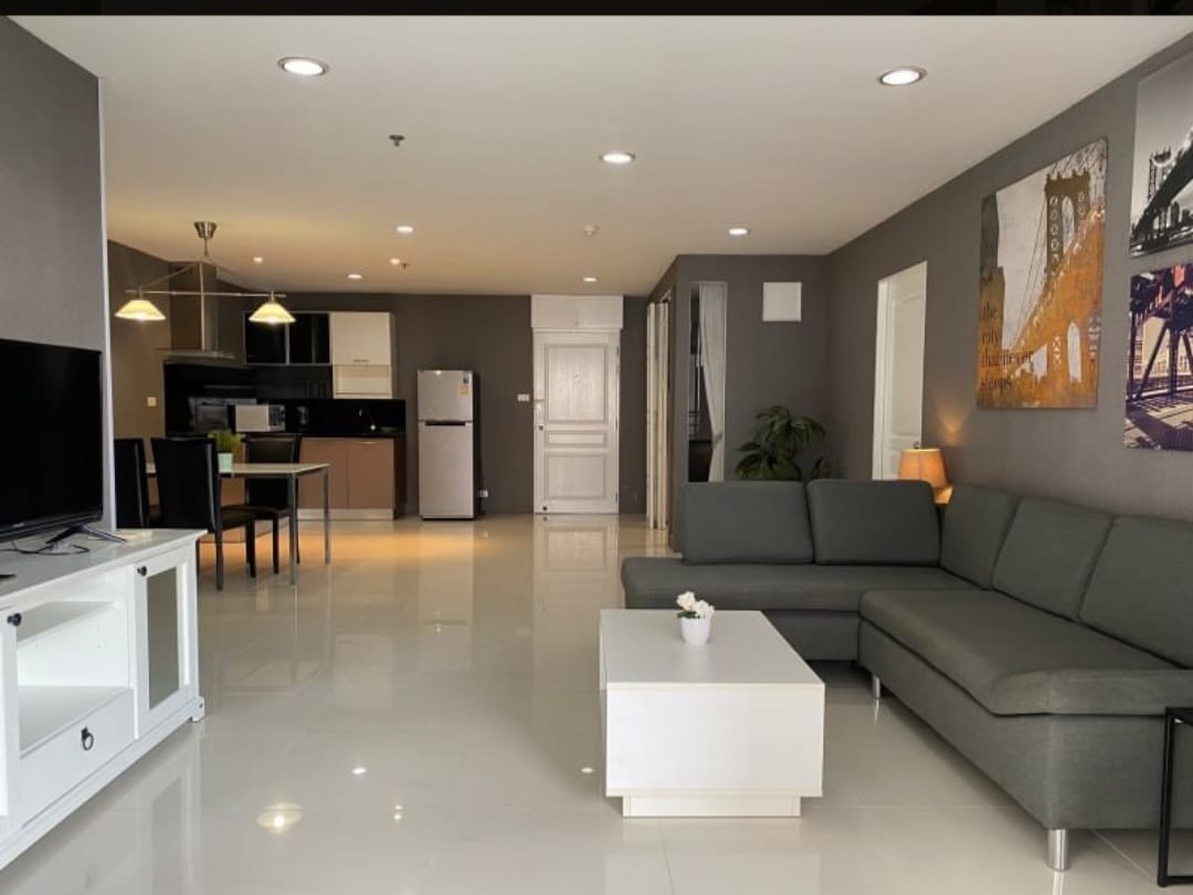 3 Bedrooms, 2 Bathrooms 120sqm size 13th Flr The Waterford Diamond SuKhumvit 30/1 Condominium For Rent 55,000THB