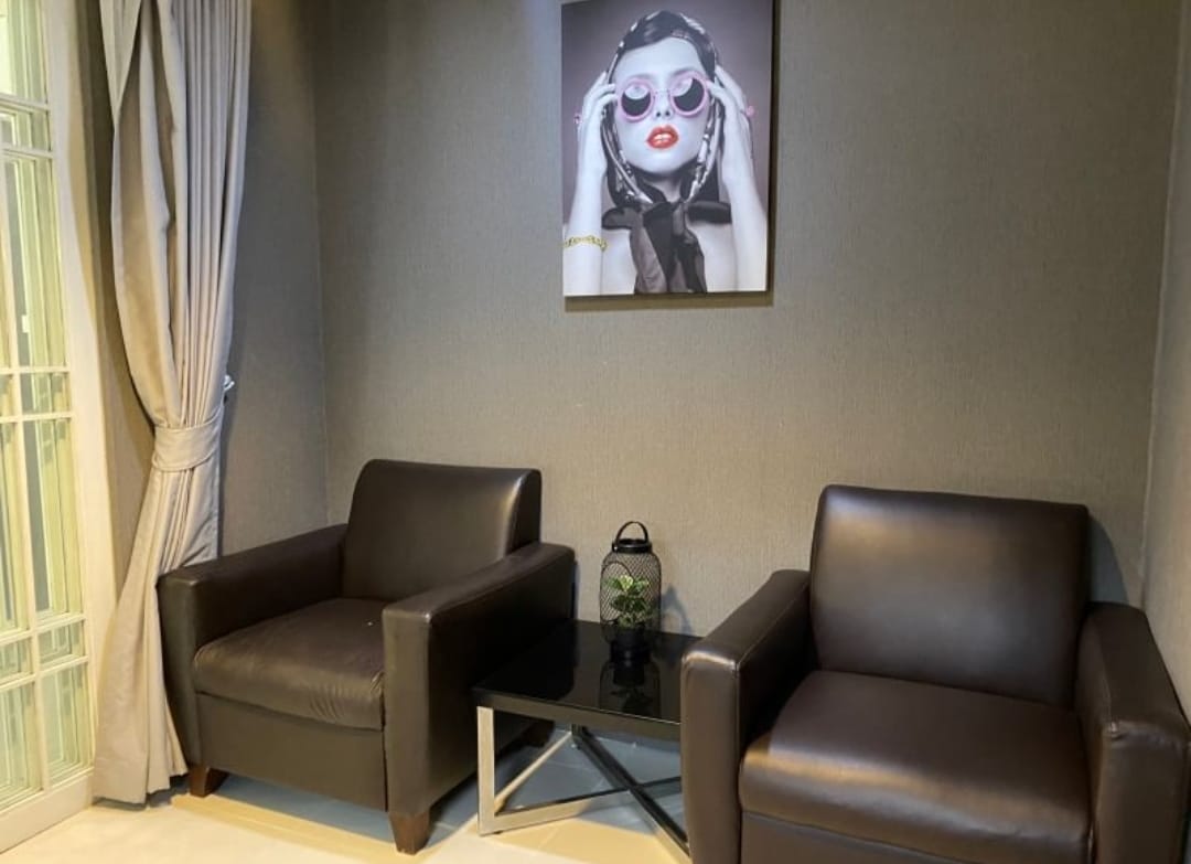 3 Bedrooms, 2 Bathrooms 120sqm size 13th Flr The Waterford Diamond SuKhumvit 30/1 Condominium For Rent 55,000THB