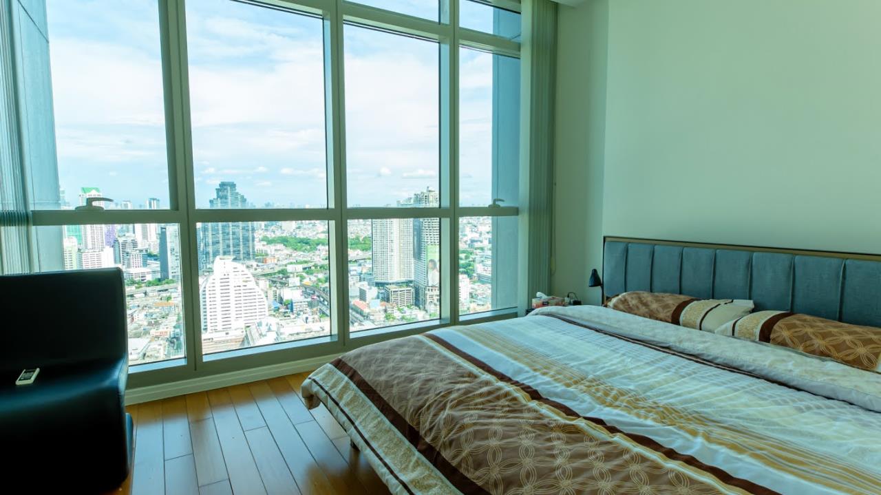 3 Bedrooms, 3 Bathrooms 258 sqm size The River Skyview duplex For Sale 74.5M