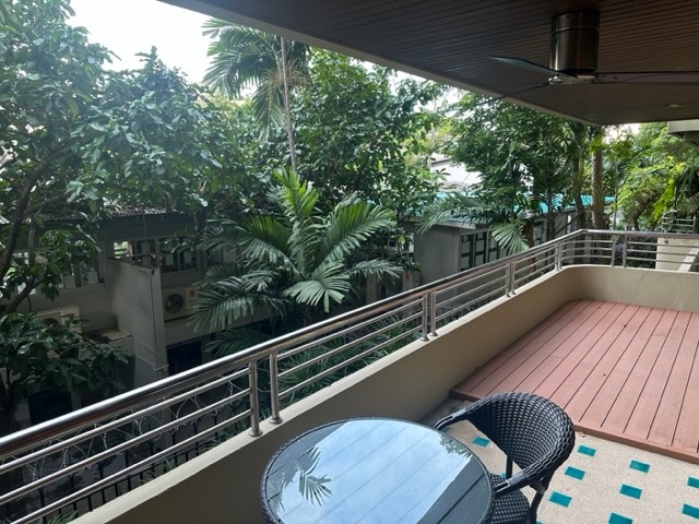 1 Bedroom, 1 Bathroom 80 sqm size Supreme Ville For Rent 39,000THB