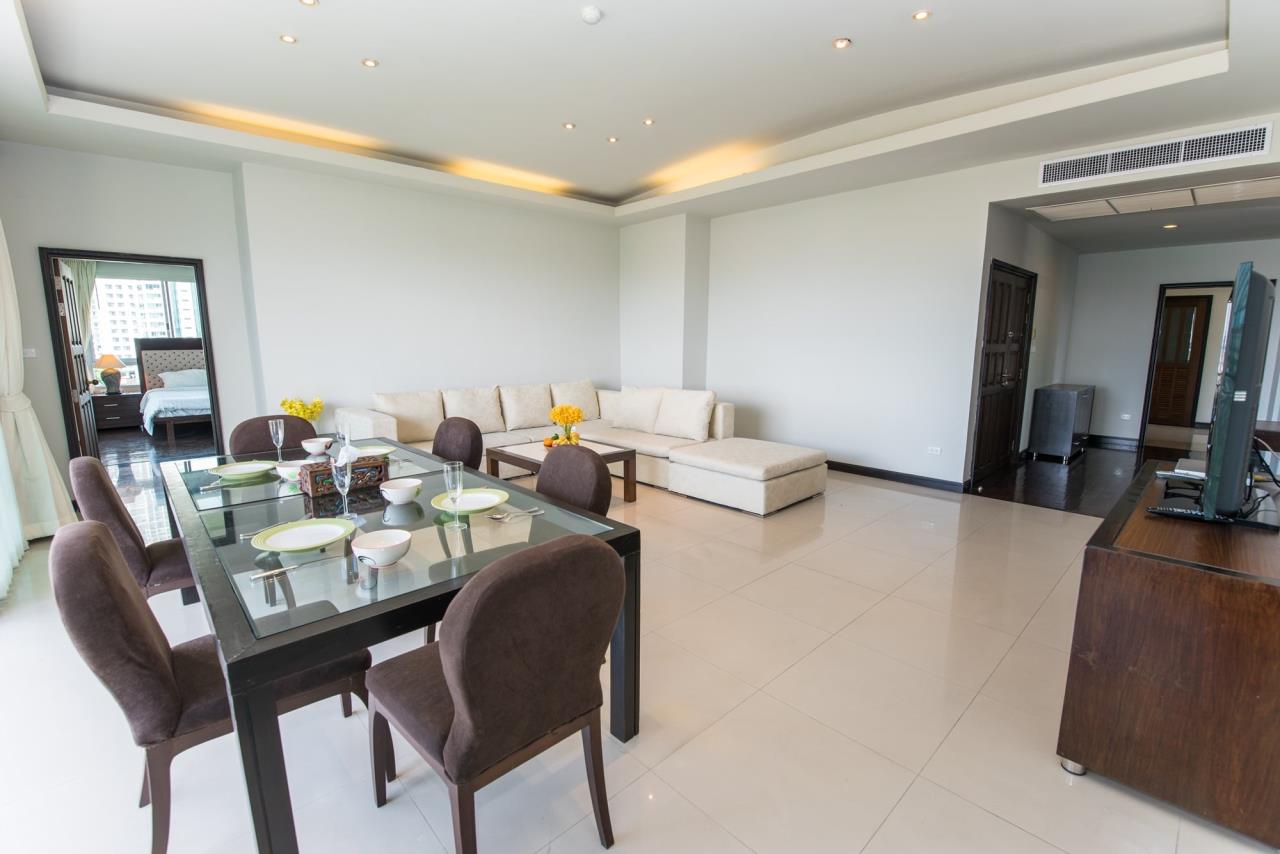 4 Bedrooms, 4 Bathrooms 230sqm size Baan Thirapa for Rent 85,000THB