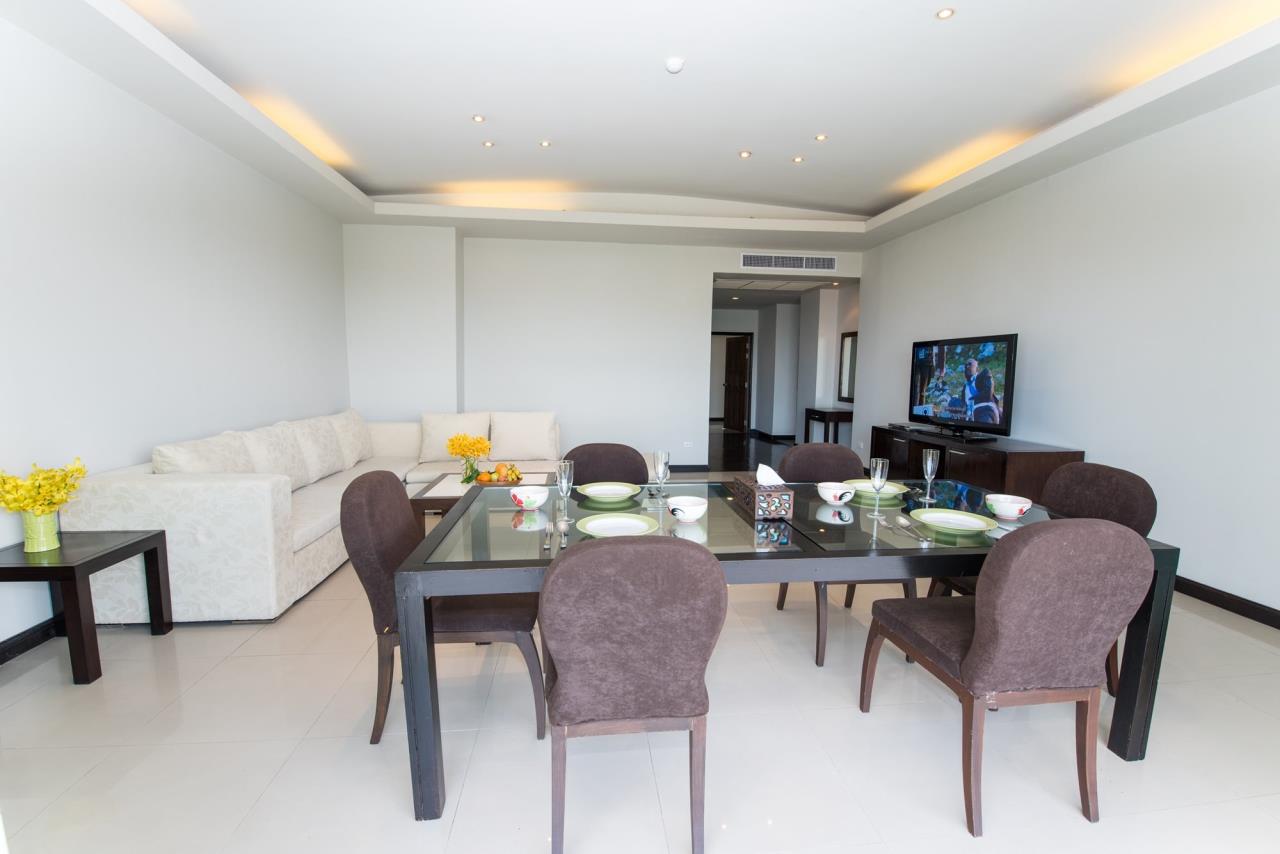 4 Bedrooms, 4 Bathrooms 230sqm size Baan Thirapa for Rent 85,000THB