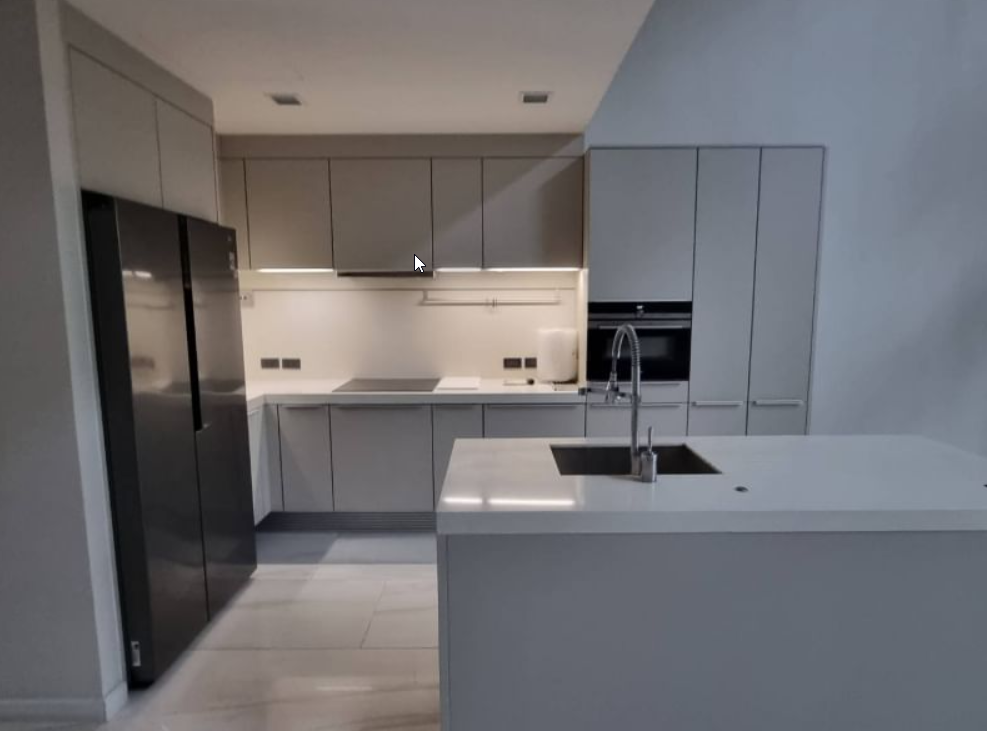5 Bedrooms, 5 Bathrooms + 1 Maid Room 431 sqm size Quarter 31 For Rent 220k for fully furnished/ 150k for unfurnished