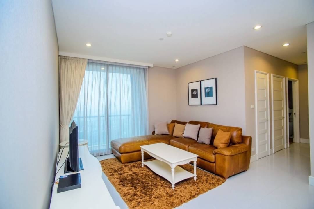 3 Bedrooms, 3 Bathrooms 138 sqm Aguston Sukhumvit 22 For Rent 90,000 THB