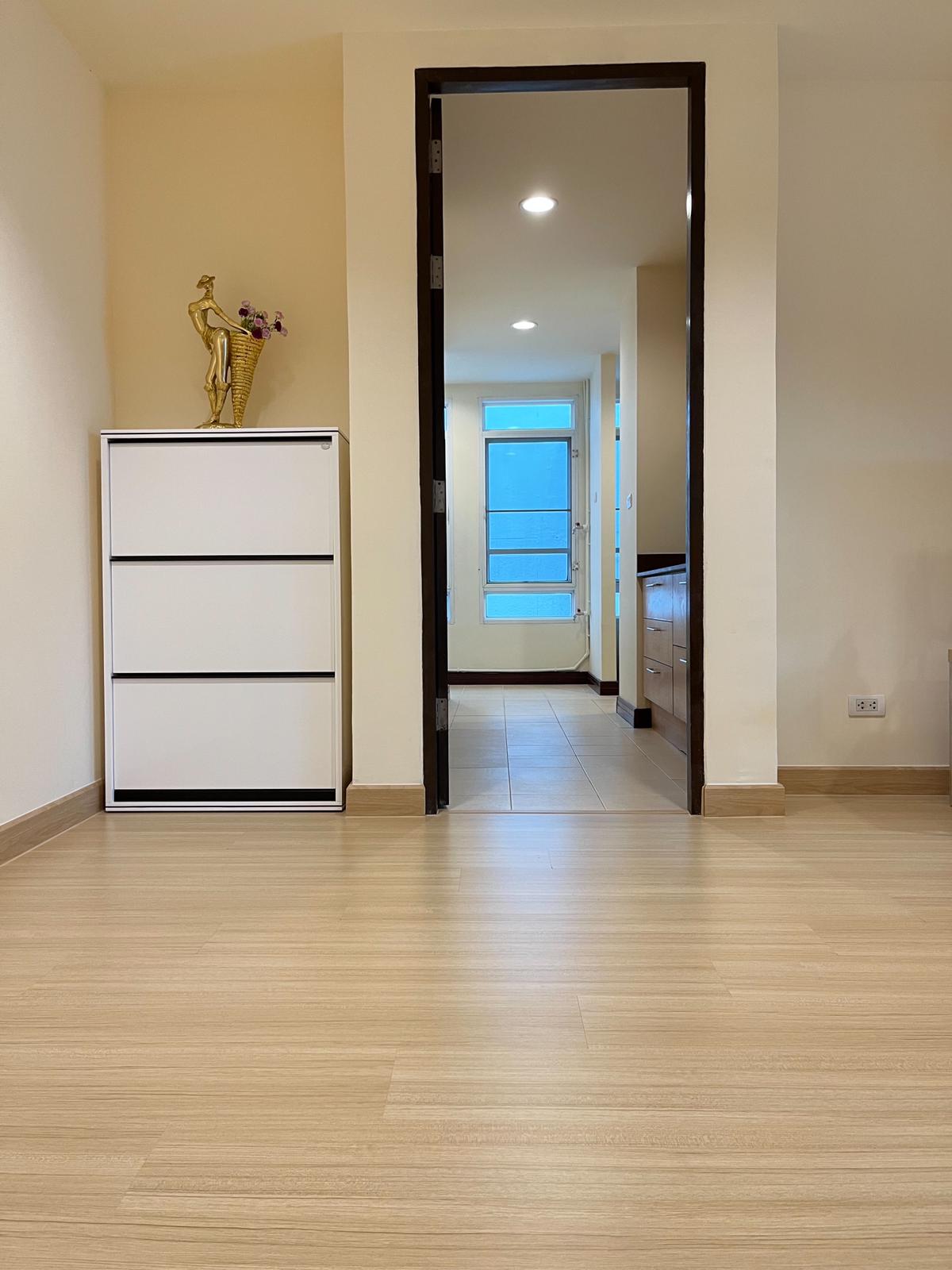 3 Bedrooms, 3 Bathrooms 110 sqm The Amethyst Sukhumvit 39 For Rent 90,000 THB