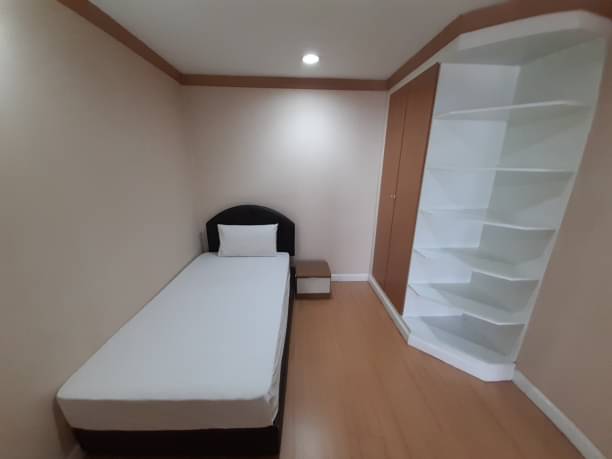 2 Bedrooms, 1 Bathroom 61 sqm size The Waterford Diamond Tower For Rent 33,000THB