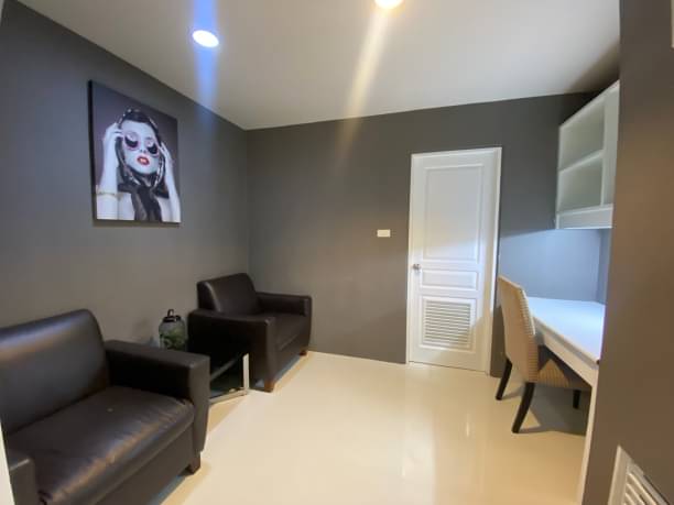 3 Bedrooms, 2 Bathrooms 120 sqm Waterford Diamond Sukhumvit 30/1 For Rent
