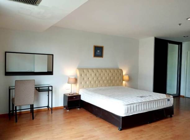 2 Bedrooms, 2 Bathrooms 131 sqm The Waterford Diamond For Rent 50,000THB