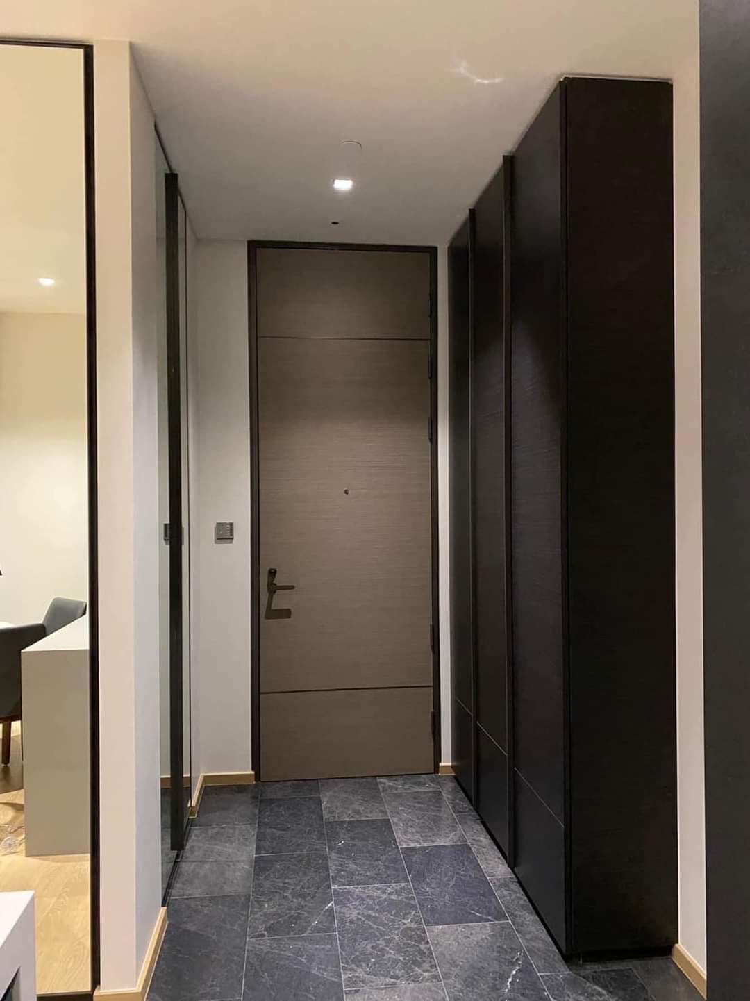 2 Bedrooms, 2 Bedrooms 74 sqm size 28 Chidlom For Rent 85, 000THB