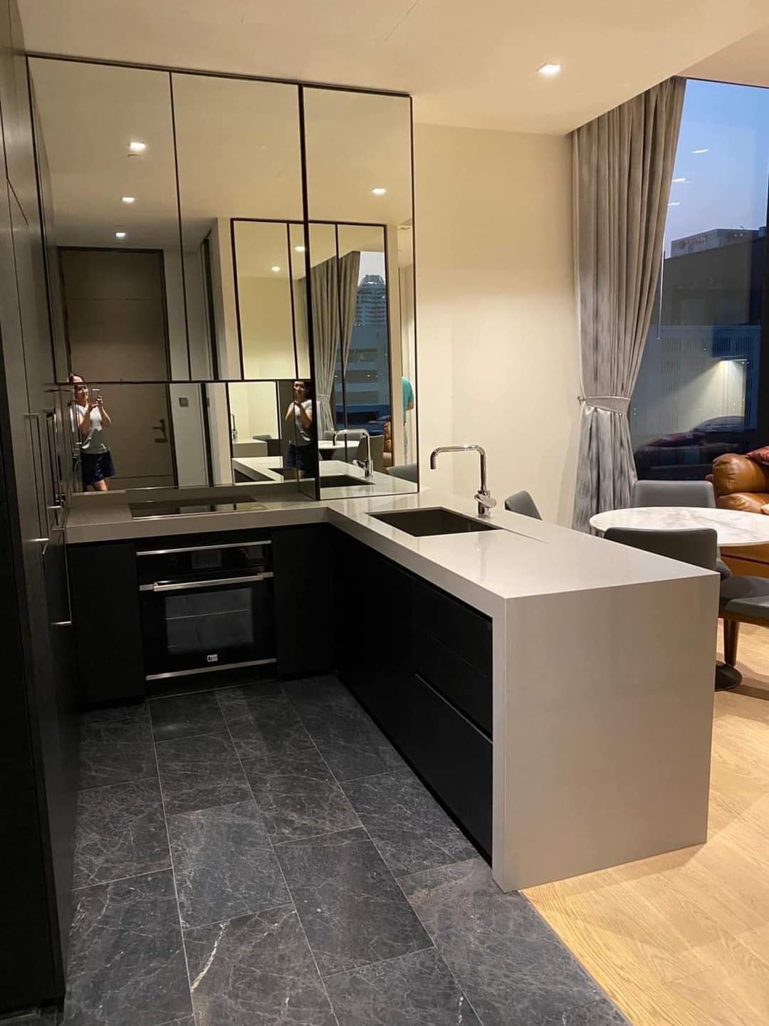 2 Bedrooms, 2 Bedrooms 74 sqm size 28 Chidlom For Rent 85, 000THB
