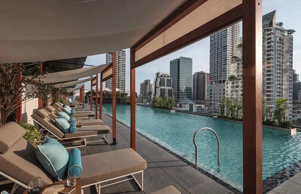 3 Bedrooms, 3 Bathrooms for sale 370sqm size The Ritz - Carlton Residences at MahaNakhon For Sale 277MB