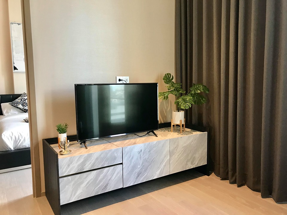1 Bedroom, 1 Bathroom 44 sqm size The ESSE Asoke For Rent 31,000THB